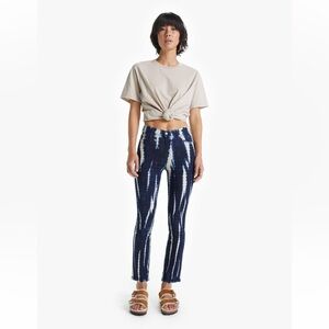 MOTHER The Dazzler The Blue Lotus Club Ankle Cut Navy Tie-Dye Denim Jean